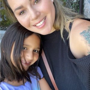 Meet your Posher, Danielle